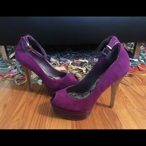 Sexy Suede Ankle Strap w\Peep Toe Heels
